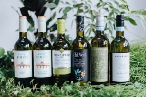 Mixed Italian White Wines x 6 | Grape Escapes